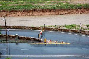 آماده باش مدیریت شهری شیراز و پلیس راهور در پی اعلام هشدار سطح نارنجی هواشناسی 