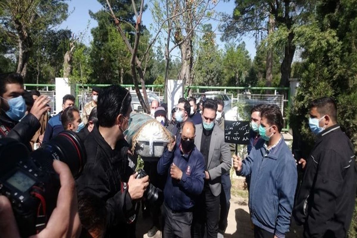 تشییع پیکر «آزاده نامداری»