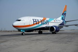 نخستین پرواز هواپیمایی فلای کیش در فرودگاه بین‌المللی کیش به زمین نشست + فیلم