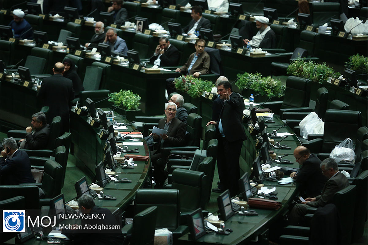 تقدیم لایحه بودجه سال ۹۹ به مجلس توسط رییس جمهوری
