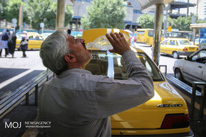 درآمدهای داغ - راننده تاکسی