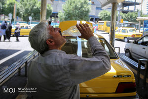 درآمدهای داغ - راننده تاکسی