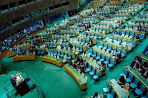 انتقاد شدید لاپید از بی‌برنامگی نتانیاهو درباره اسیران و جنگ غزه