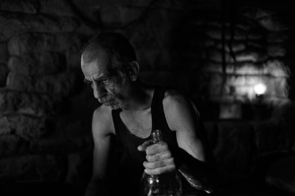 حضور «مرد خاموش» در چهل‌ و سومین جشنواره جهانی فیلم فجر