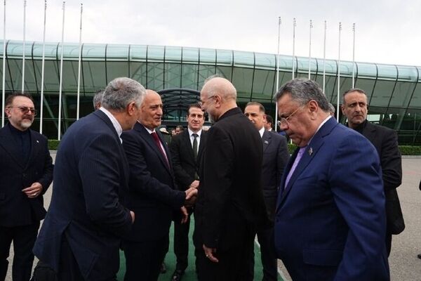 قالیباف باکو را ترک کرد