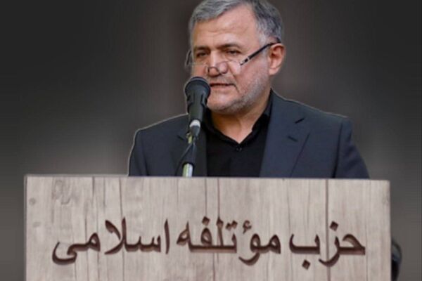 وحدت حول فرامین رهبری مسئولیتی شرعی و ملی به شمار می‌آید