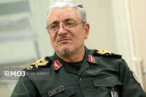 سپاه و ارتش دو بازوی مکمل  در دفاع جانانه و قهرمانانه از ایران سربلند 