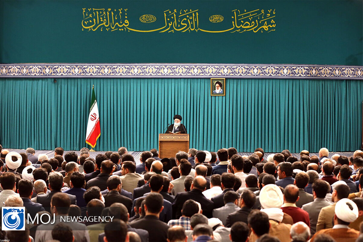 محفل انس با قرآن کریم در اولین روز ماه مبارک رمضان با حضور رهبر انقلاب