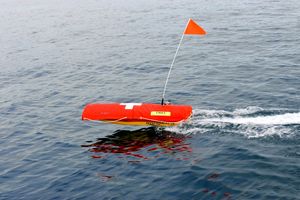 جستجو برای یافتن سرنشینان ادامه دارد/ دو نفر فوت شدند و یک نفر نجات یافت