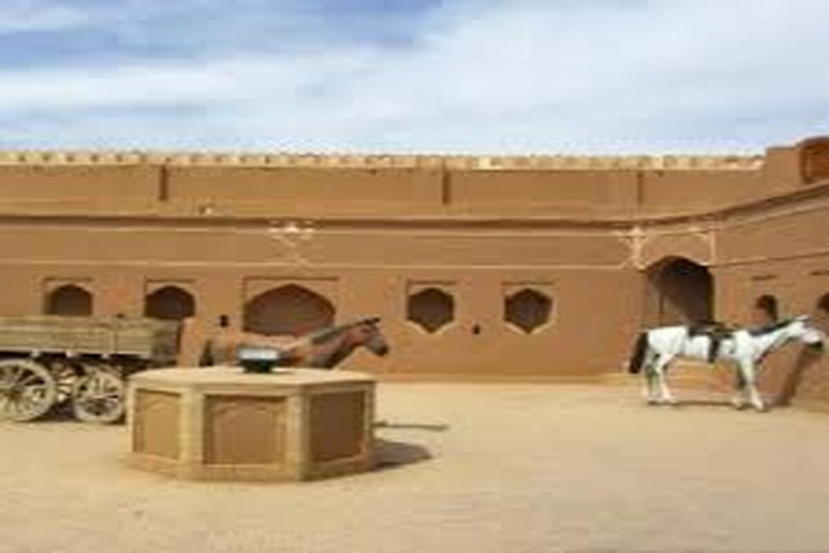 میبد