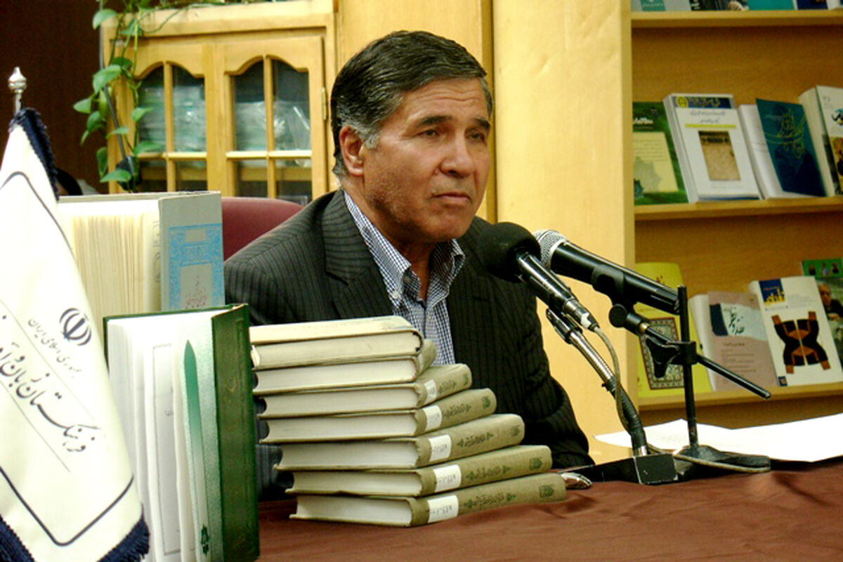 محمدجعفر یاحقی