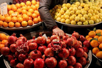 تخفیف های استثنایی شب یلدا در بازارچه‌های منتخب شهرداری شیراز