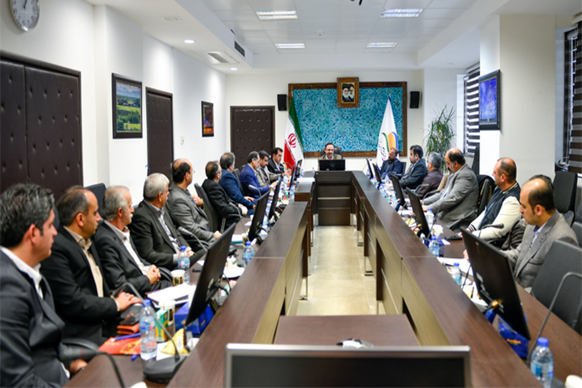 نشست شورای گفتگو تجار و بازرگانان منطقه آزاد انزلی