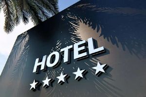 هتل پرشین پلازا؛ اقامت در مرکز تهران با استانداردهای جهانی