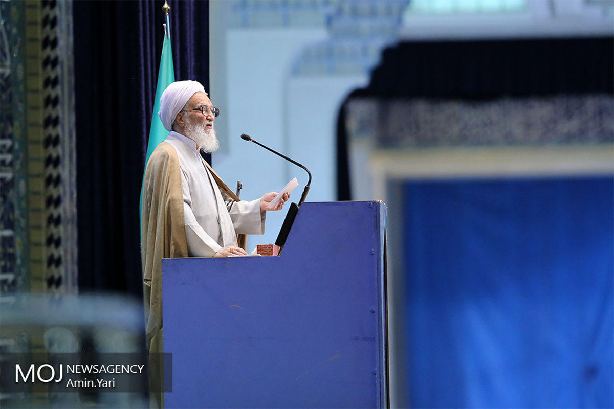 آیت الله موحدی کرمانی امام جمعه موقت تهران