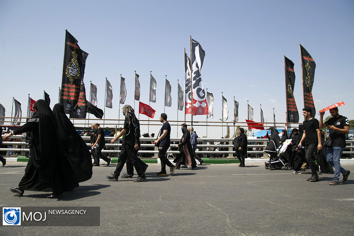 پیاده‌روی جاماندگان اربعین حسینی در تهران_2