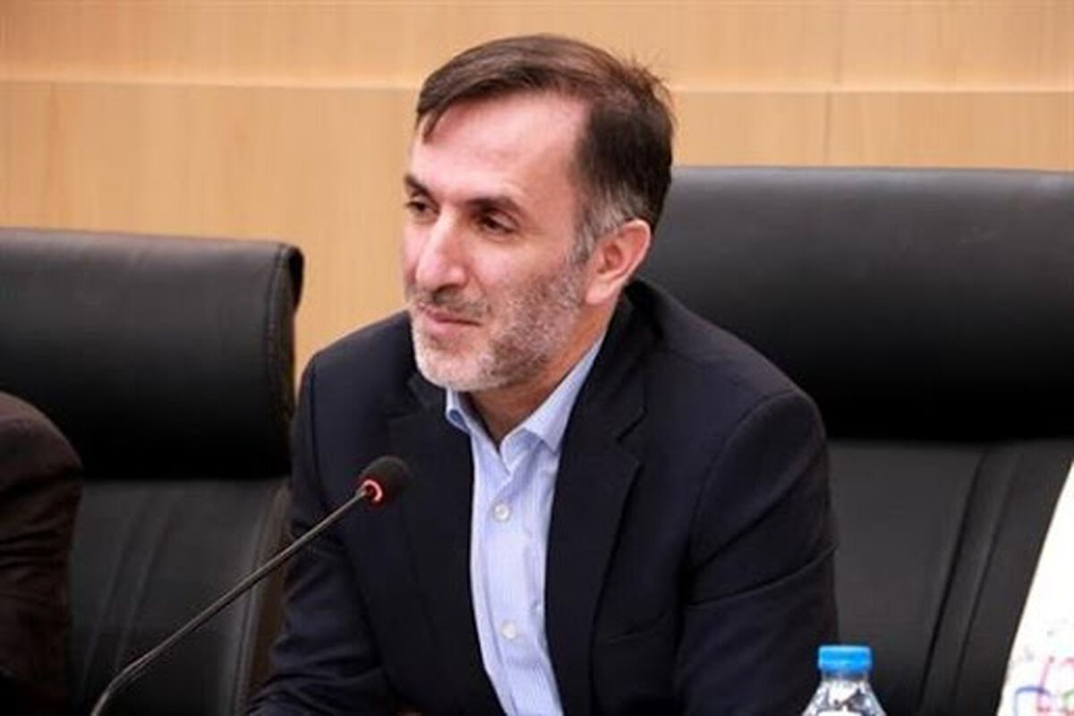 32حمید زادبوم