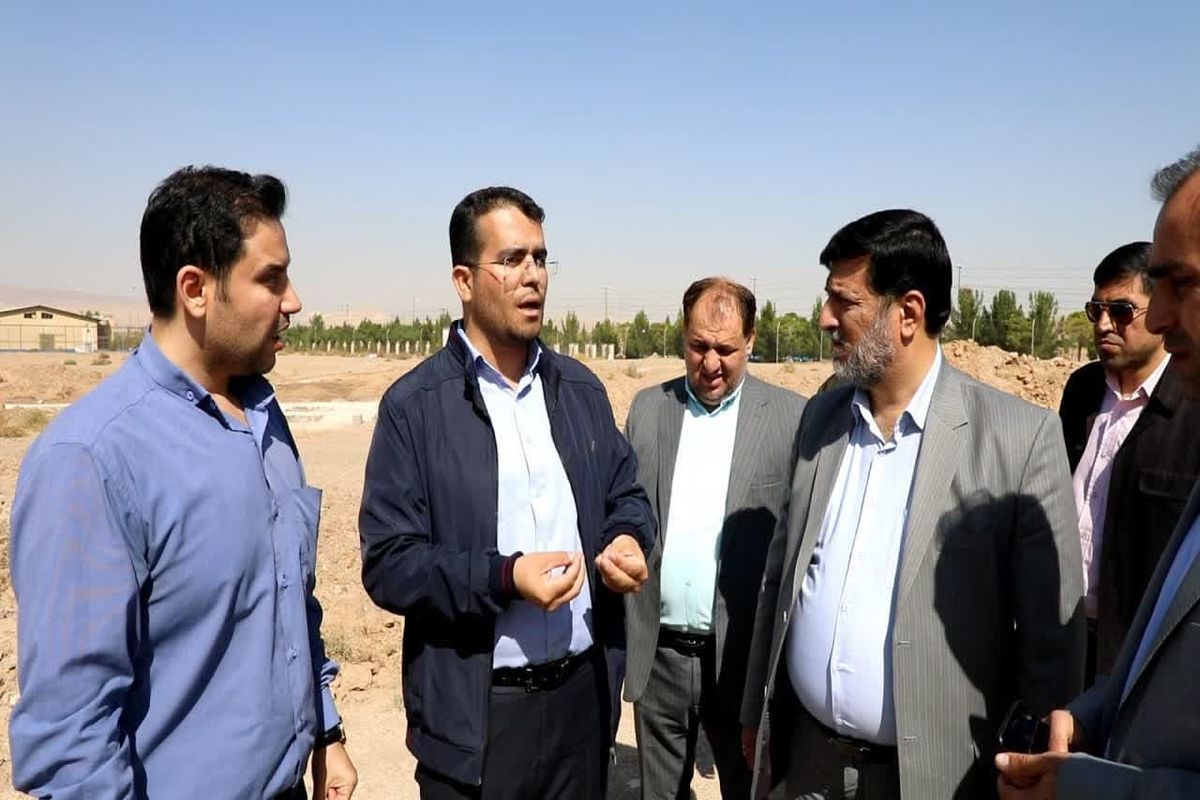 استانداری قم