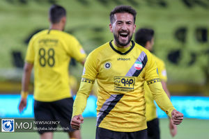 دیدار تیم های فوتبال سپاهان و مس رفسنجان