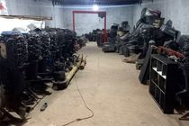 کشف دپو ۴۵۰ میلیاردی قطعات موتور قایق قاچاق در شیراز