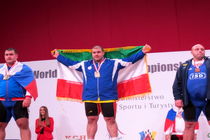 بهادر مولایی رکورددار یونیورسیاد باقی ماند