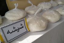 تصاویری از ۱۲۴۵ کیلوگرم شیشه و ۲۳۰ کیلوگرم هروئین کشف شده از یک کامیون + فیلم