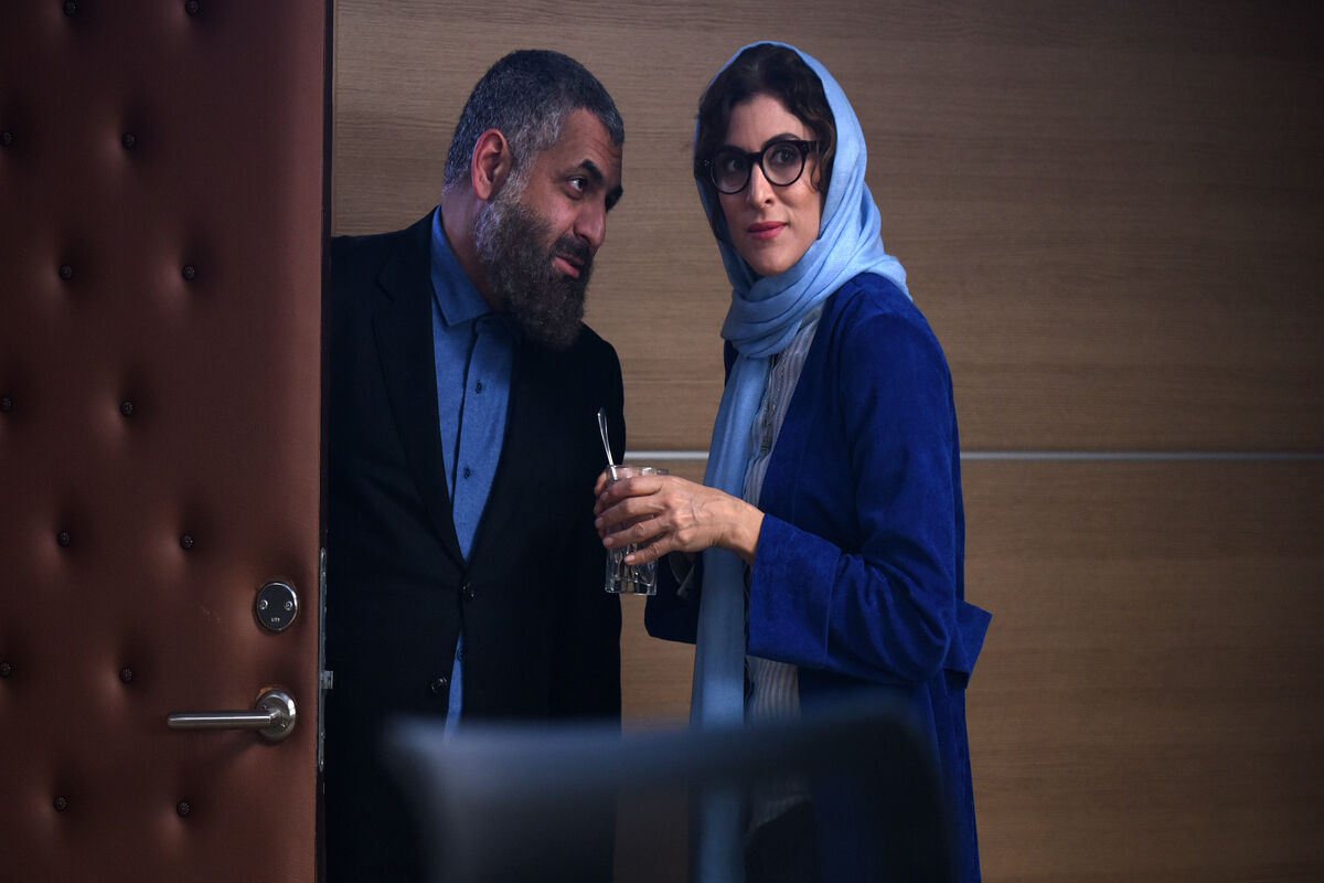 فیلم سینمایی مارموز - مانی حقیقی و ویشکا آسایش