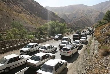 جاده چالوس و آزادراه تهران-شمال از ساعت ۱۲ امروز یک طرفه شدند