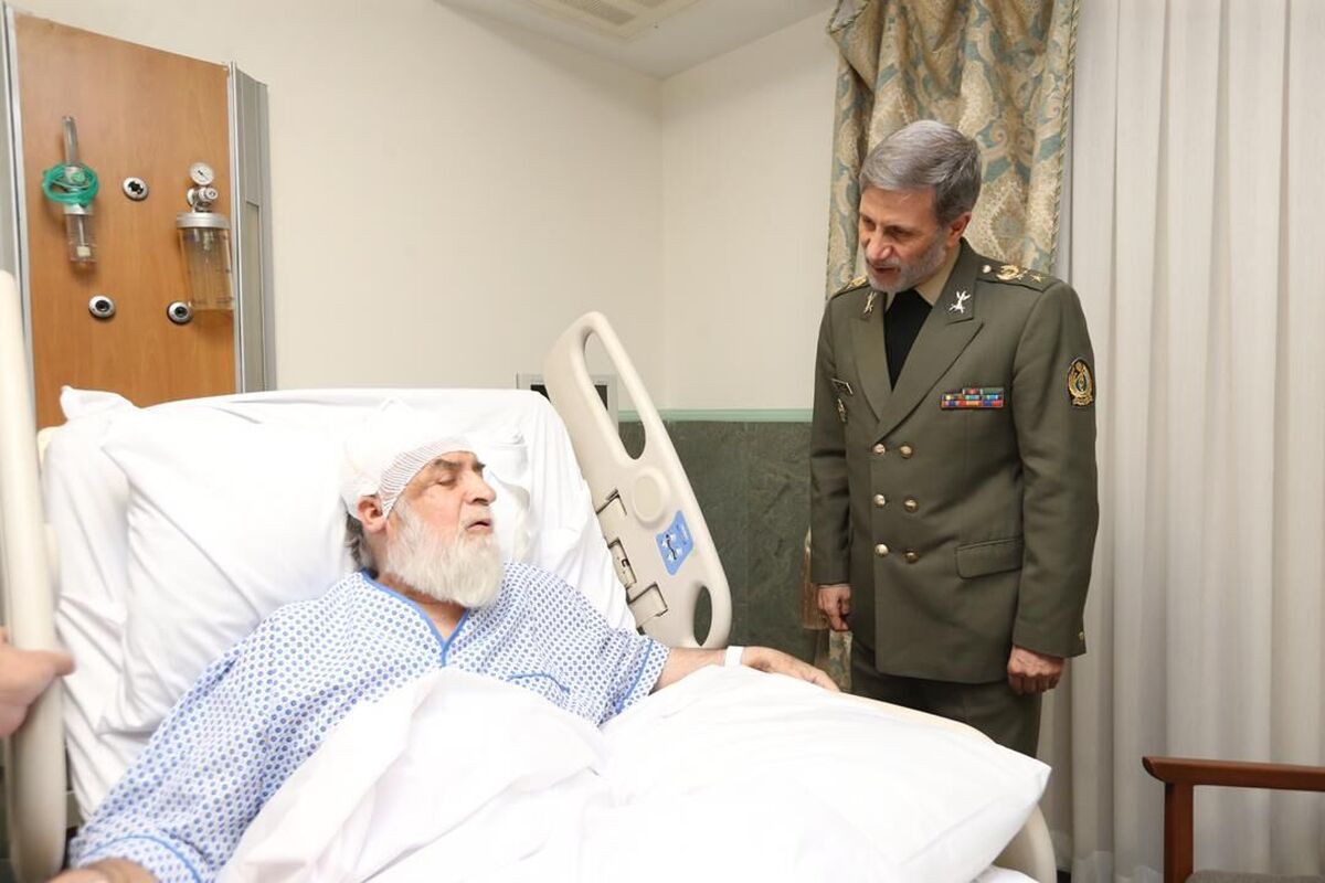 عیادت امیر حاتمی از رئیس بنیاد شهید