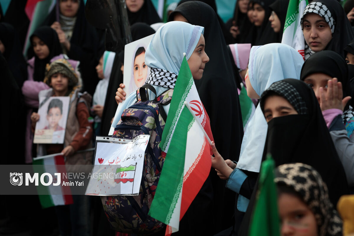 تجمع بزرگ هم‌عهدی‌ نوجوانان با رهبری معظم انقلاب اسلامی