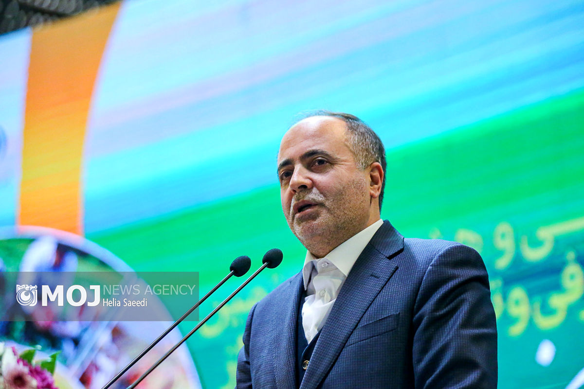 همایش تجلیل از برگزیدگان بخش کشاورزی