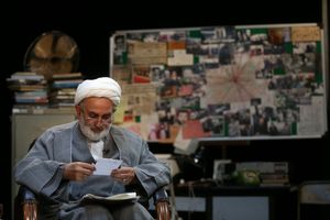 فرمانده سپاه اصفهان در دهه ۶۰ به برنامه سرچشمه می آید