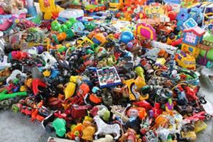 محموله میلیاردی اسباب بازی در سمیرم توقیف شد