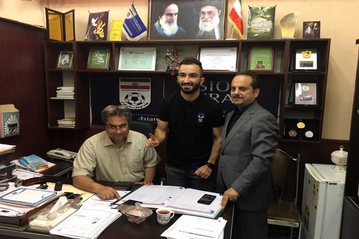 داریوش شجاعیان